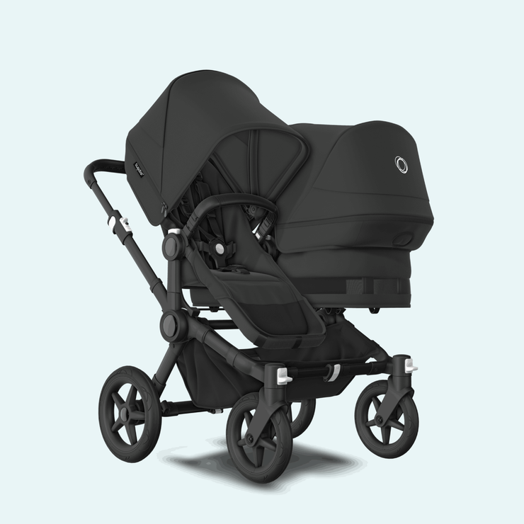 Kinderwagen_Bugaboo_Donkey_5_duo_midnight-black_Ansicht_von_vorne_rechts 